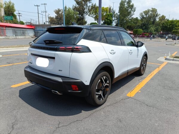 Peugeot 2008 1.2 turbo, Tela,  Aut. GT 2025